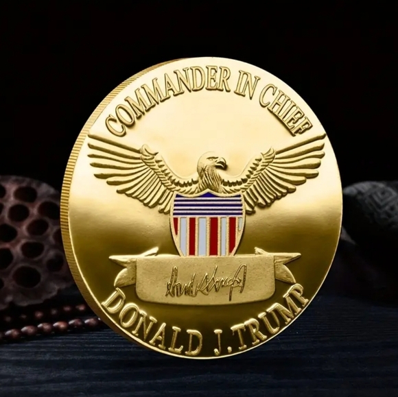 Trump collectible commemorative gold coin.  1.57" in case - Picture 4 of 5